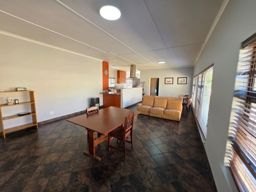 6 Bedroom Property for Sale in Bethlehem Free State